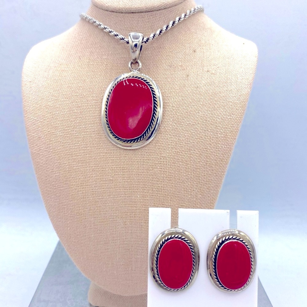 Vintage Silver Pendant And Pierced Earrings Set With A Red Center (No Chain)